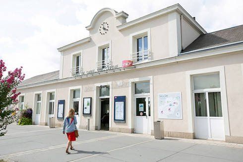 parvis de la gare de Sablé-sur-Sarthe